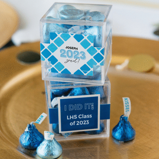 Personalized Graduation JUST CANDY® favor cube with Hershey's Kisses
